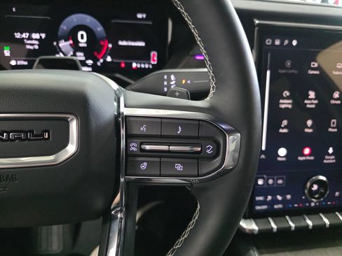 Used 2025 GMC Acadia Denali w/ Super Cruise Package AWD/4WD image 17