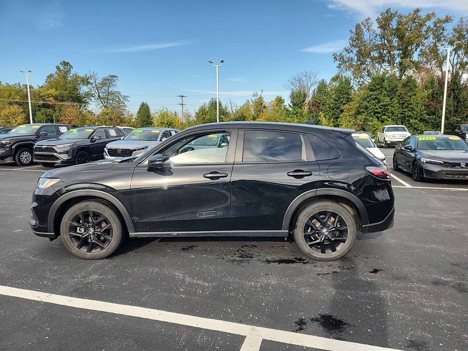 Used 2025 Honda HR-V Sport image 3