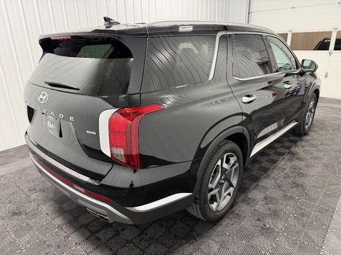 Used 2025 Hyundai Palisade Limited image 3