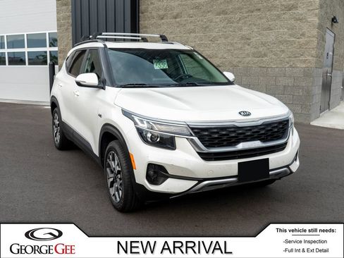 Used 2021 Kia Seltos EX AWD/4WD image 1