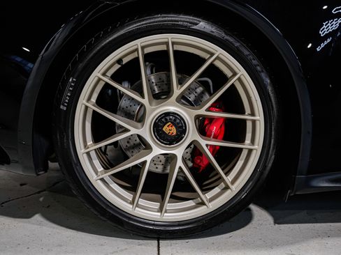 Used 2018 Porsche 911 Carrera GTS image 42
