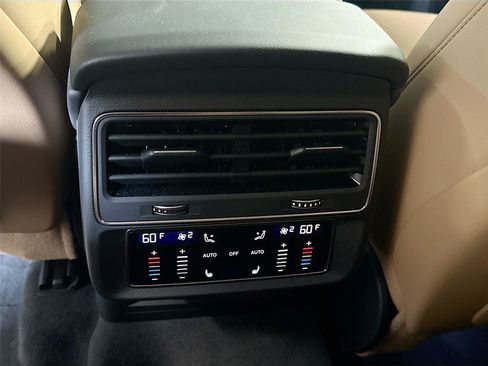 Certified 2025 Audi Q7 3.0T Premium Plus w/ Premium Plus Package AWD/4WD image 26