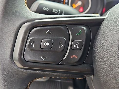 Used 2024 Jeep Gladiator Sport image 22