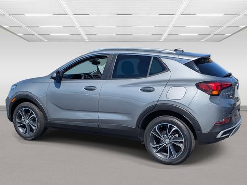 Used 2023 Buick Encore GX Select w/ Safety Package II image 2