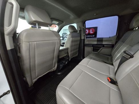 Used 2022 Ford F250 XL w/ Power Equipment Group image 18