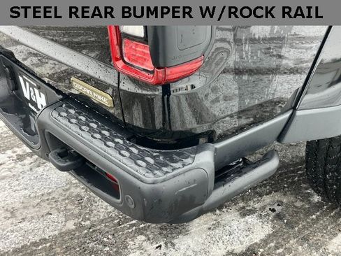 Used 2021 Jeep Gladiator Sport image 31