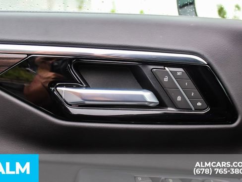 Used 2025 Chevrolet Tahoe LT AWD/4WD image 39