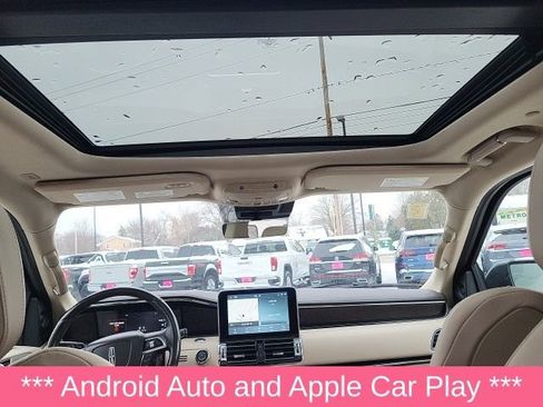 Used 2021 Lincoln Navigator Reserve image 12