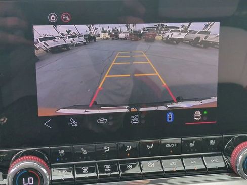 New 2026 GMC Canyon AT4X w/ AT4X AEV Edition AWD/4WD image 15