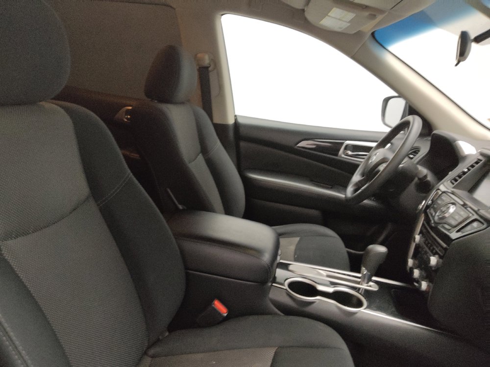 Used 2019 Nissan Pathfinder S FWD image 21