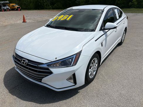Used 2019 Hyundai Elantra SE w/ Cargo Package FWD image 7