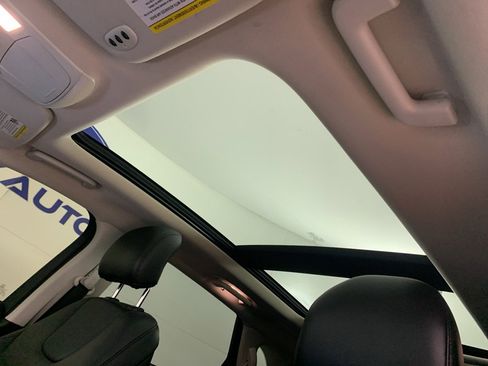 Used 2017 Ford Edge Titanium w/ Equipment Group 301A image 30