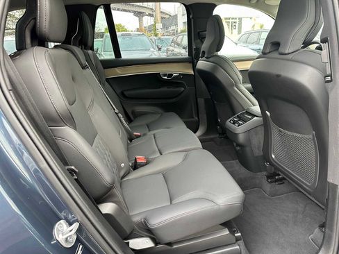 Certified 2025 Volvo XC90 B6 Plus image 12