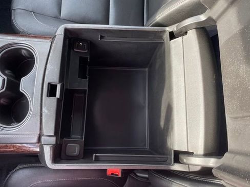 Used 2020 GMC Yukon SLT w/ Value Plus Edition image 16