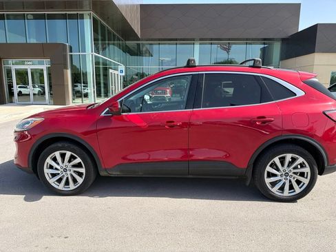 Used 2021 Ford Escape Titanium w/ Titanium Elite Package AWD/4WD image 12