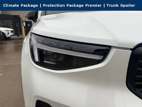 New 2026 Volvo XC40 B5 Ultra w/ Protection Package Premier image 11