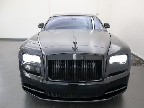 Used 2018 Rolls-Royce Wraith RWD image 8
