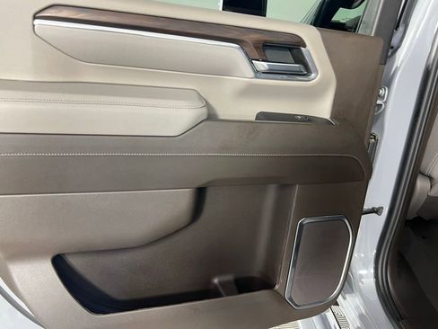 Used 2024 GMC Sierra 2500 SLT w/ SLT Premium Package image 27