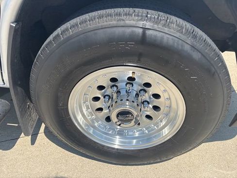 Used 2018 Chevrolet Express 3500 LT w/ LT Preferred Equipment Group RWD image 35