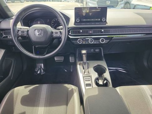 Used 2023 Honda Civic Sport image 10