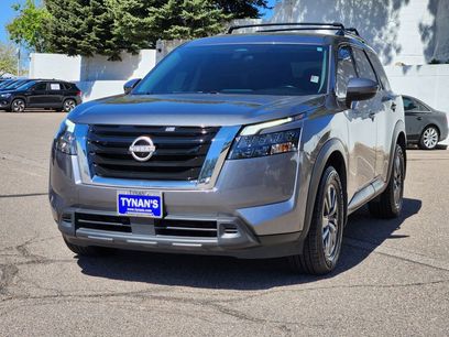 Used 2023 Nissan Pathfinder SV