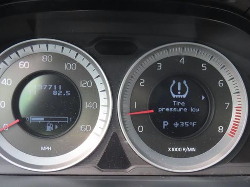 Used 2012 Volvo S60 T5 image 46