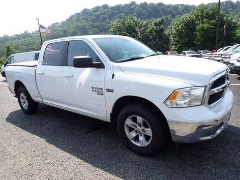 Used 2021 RAM 1500 Classic SLT AWD/4WD image 8