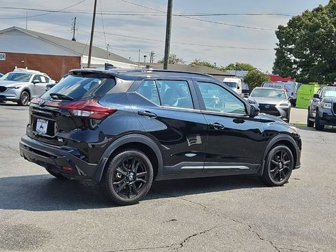 Used 2023 Nissan Kicks SR w/ SR Premium Package FWD image 7