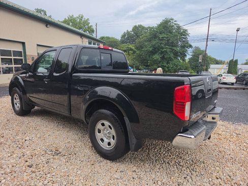Used 2012 Nissan Frontier SV w/ SV Premium Utility Pkg AWD/4WD image 5
