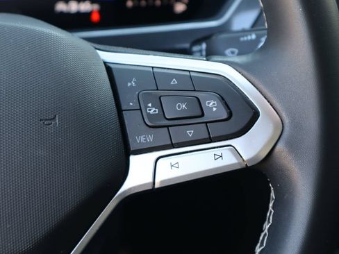 Used 2023 Volkswagen Tiguan SE w/ Panoramic Sunroof Package FWD image 14