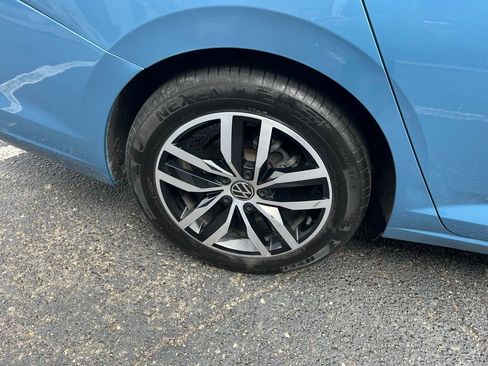 Used 2025 Volkswagen Jetta SE image 36