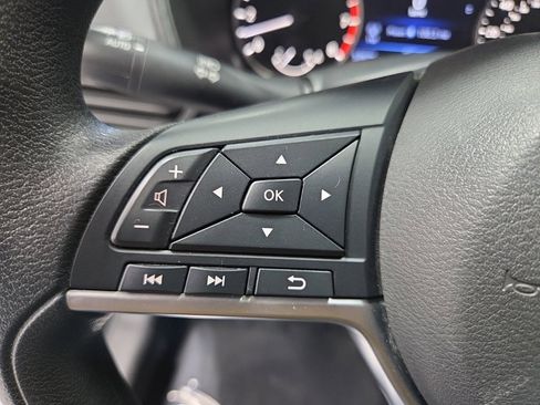 Used 2022 Nissan Altima 2.5 SV image 14