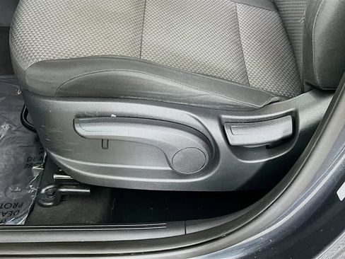 Used 2020 Kia Soul LX FWD image 11