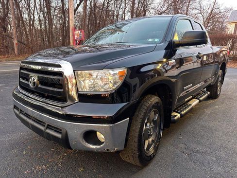 Used 2010 Toyota Tundra 4x4 Double Cab image 4