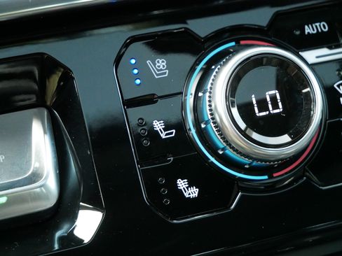 Used 2024 GMC Sierra 1500 Denali w/ Denali Reserve Package image 27