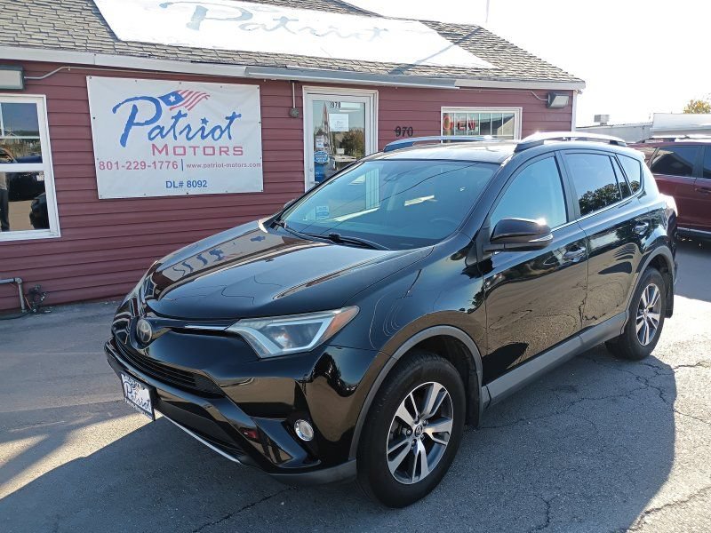 Used 2017 Toyota RAV4 XLE w/ All Weather Liner Package AWD/4WD image 1