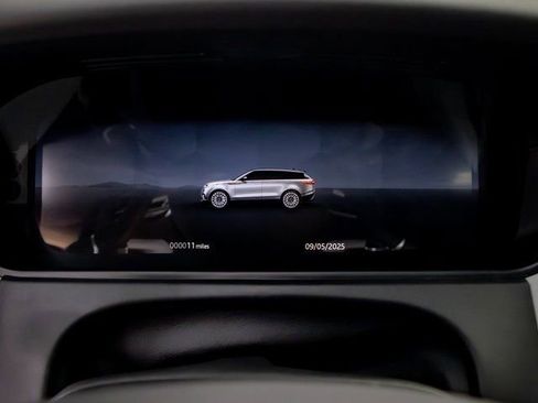 Used 2026 Land Rover Range Rover Velar Dynamic SE image 17