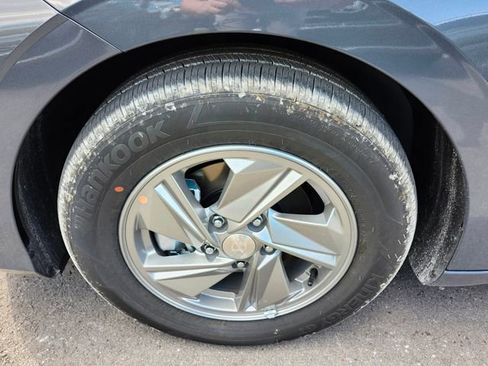 New 2026 Hyundai Elantra SE image 9