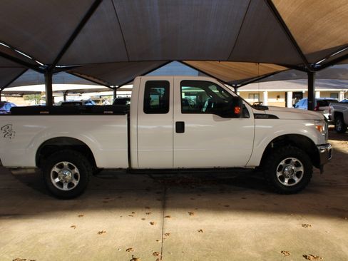 Used 2014 Ford F250 XL w/ Power Equipment Group image 8