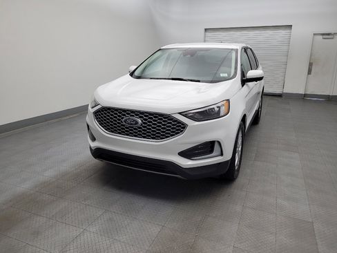 Used 2024 Ford Edge SEL image 15