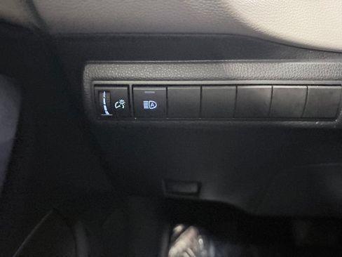 Used 2022 Toyota Corolla LE FWD image 20