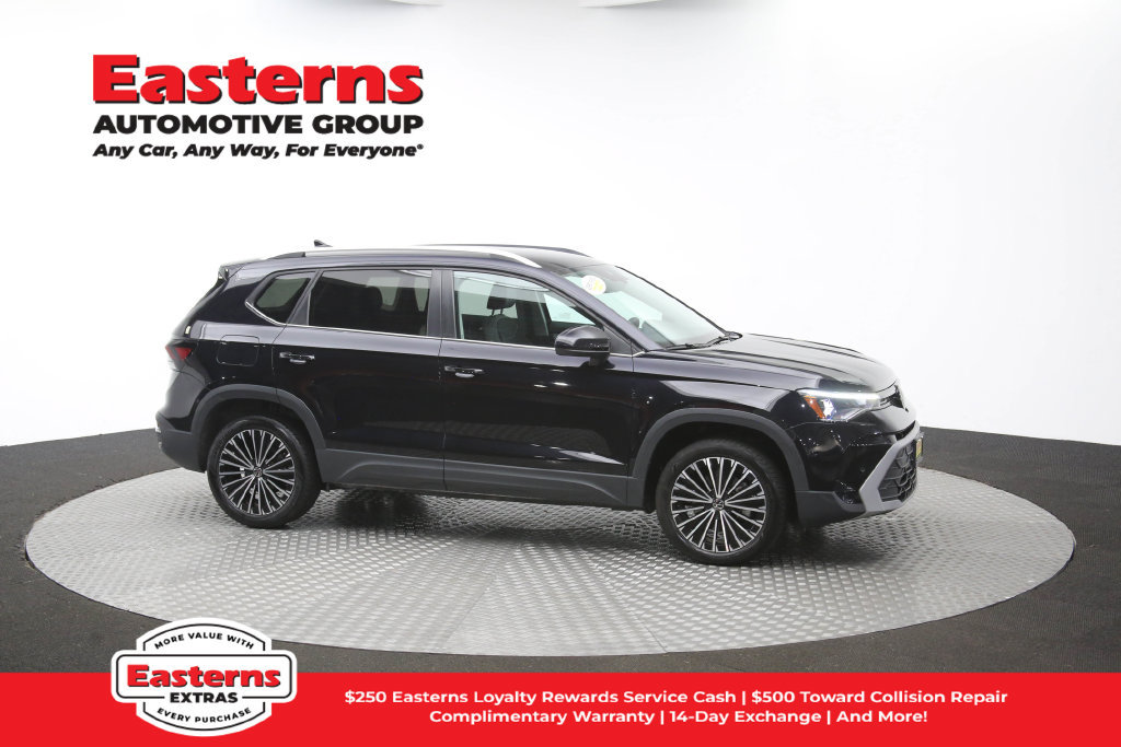Used 2025 Volkswagen Taos SE FWD image 46