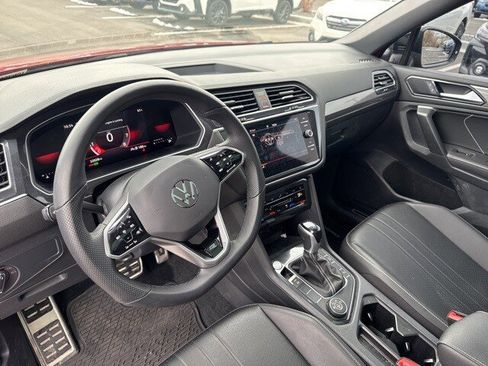 Used 2024 Volkswagen Tiguan SE R-Line image 20