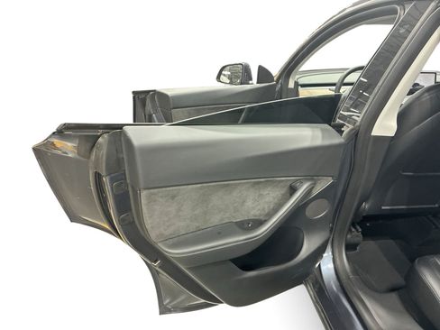 Certified 2022 Tesla Model Y Performance AWD/4WD image 10