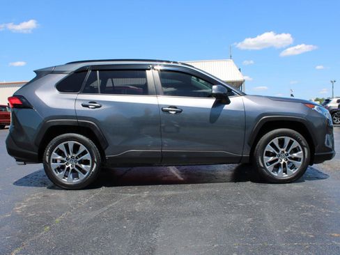 Used 2019 Toyota RAV4 XLE Premium w/ All Weather Liner Package AWD/4WD image 3