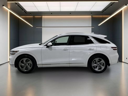 Certified 2026 Genesis GV70 2.5T Select AWD/4WD image 2