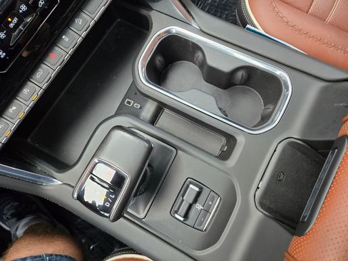 Used 2022 GMC Sierra 1500 Denali Ultimate image 33