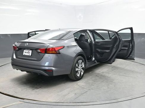 Used 2020 Nissan Altima 2.5 S FWD image 43