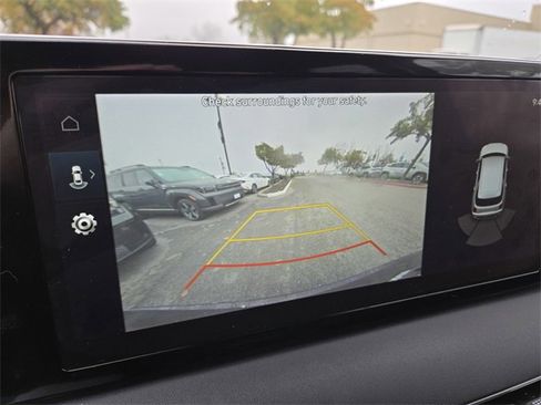 Certified 2024 Hyundai Palisade SEL image 16