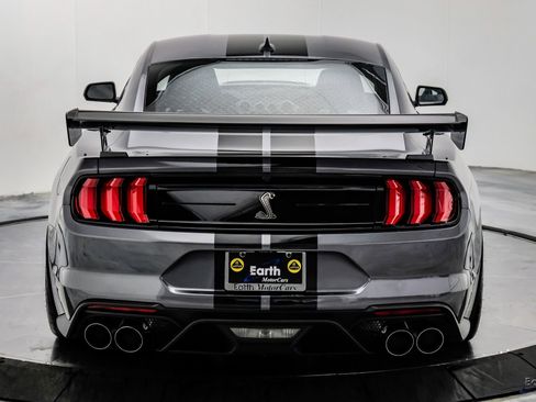 Used 2021 Ford Mustang Shelby GT500 w/ Carbon Fiber Track Pack RWD image 13